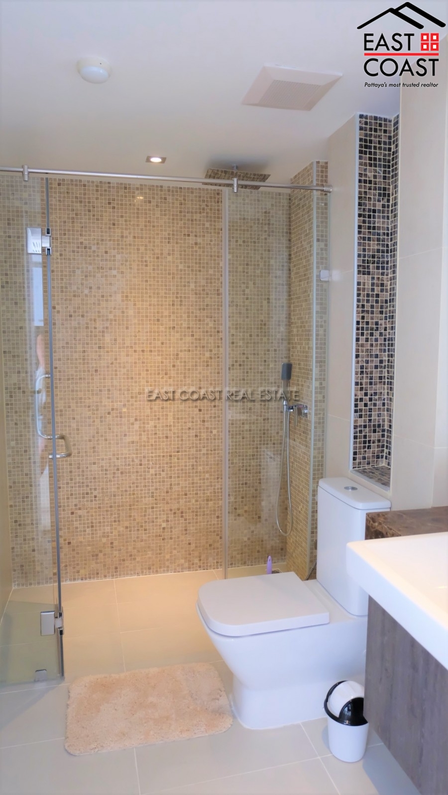 Centara Avenue Residence 8