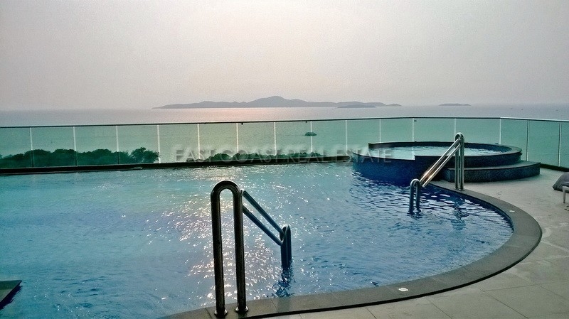 Cosy Beach View 8