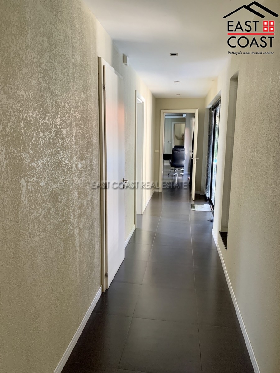 Freeway Villas 17