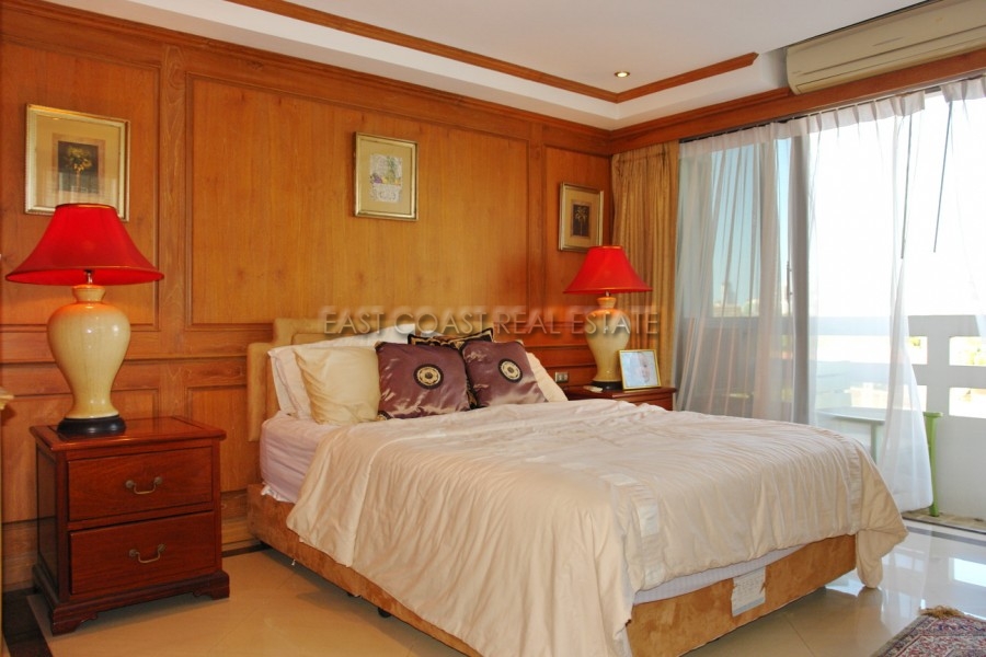 Grand Condo 11