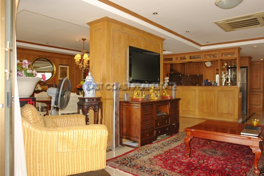 Grand Condo 5