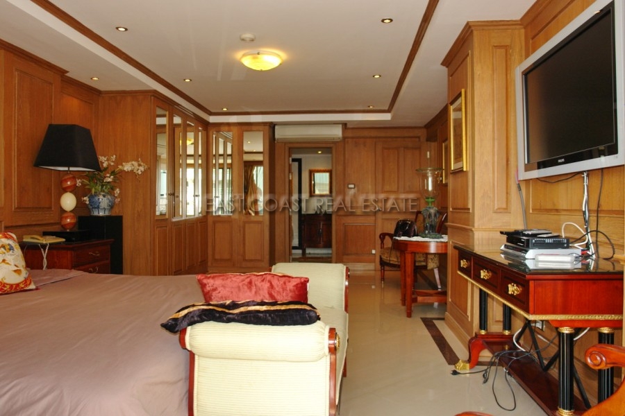 Grand Condo 20