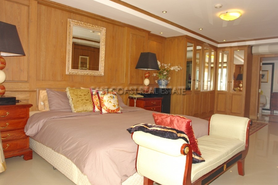 Grand Condo 19