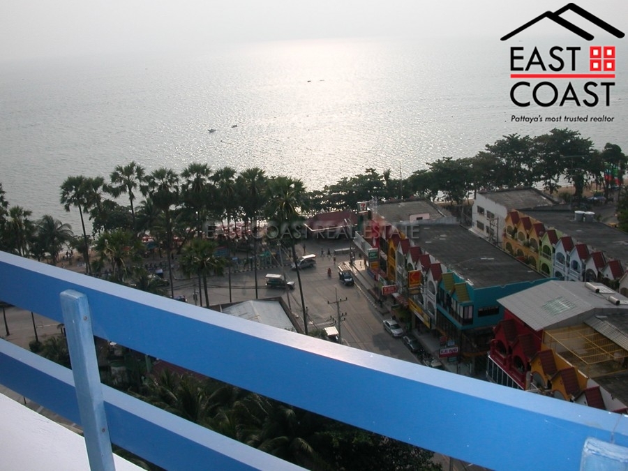 Jomtien Plaza 10