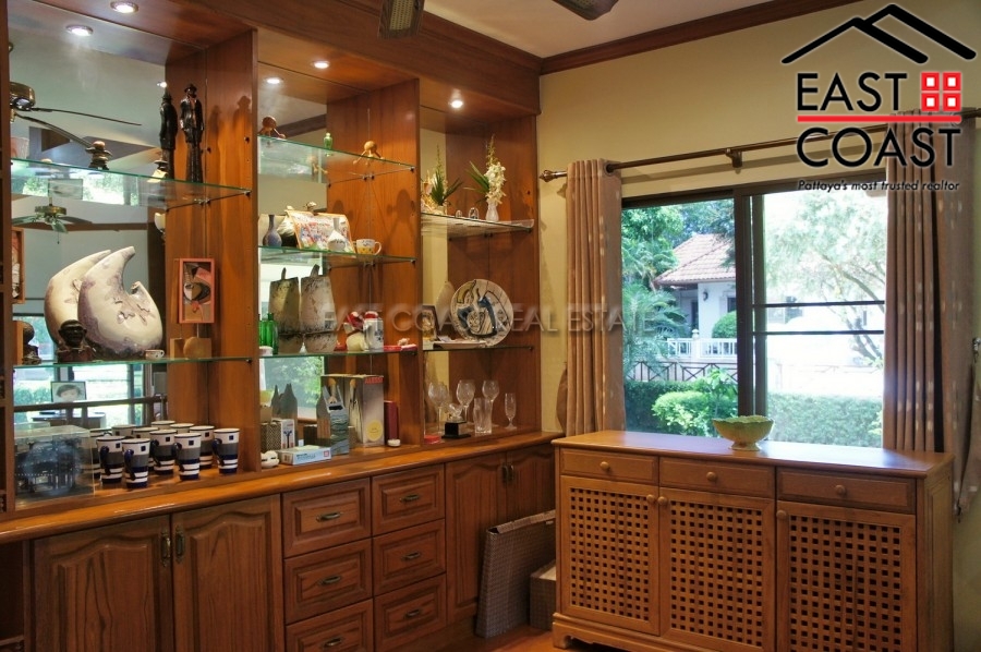 Pattaya Hill 1 10