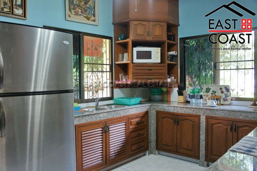 Pattaya Hill 1 13