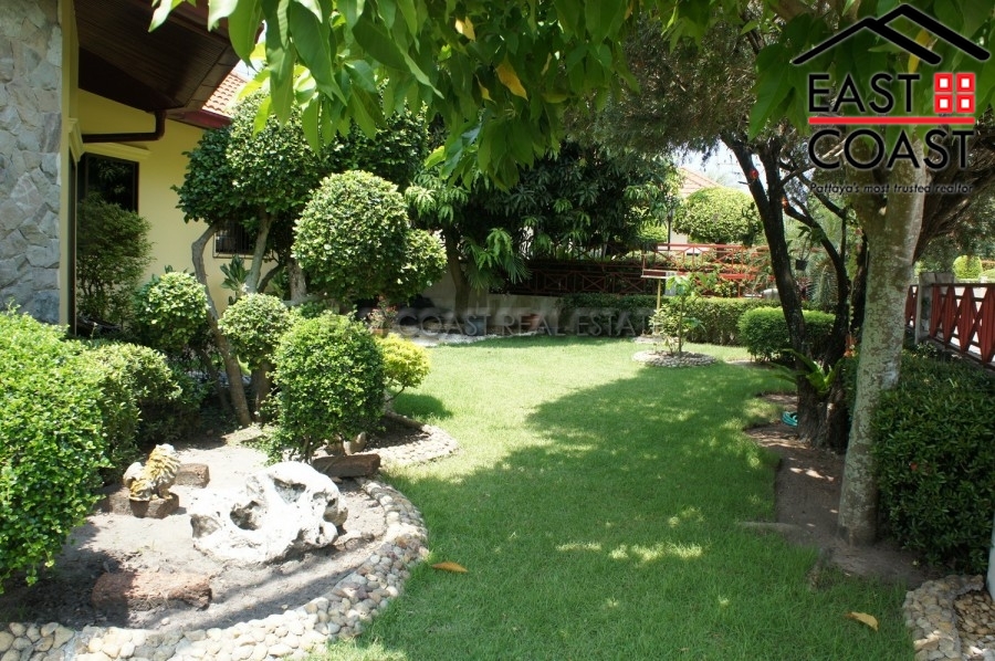 Pattaya Hill 1 37