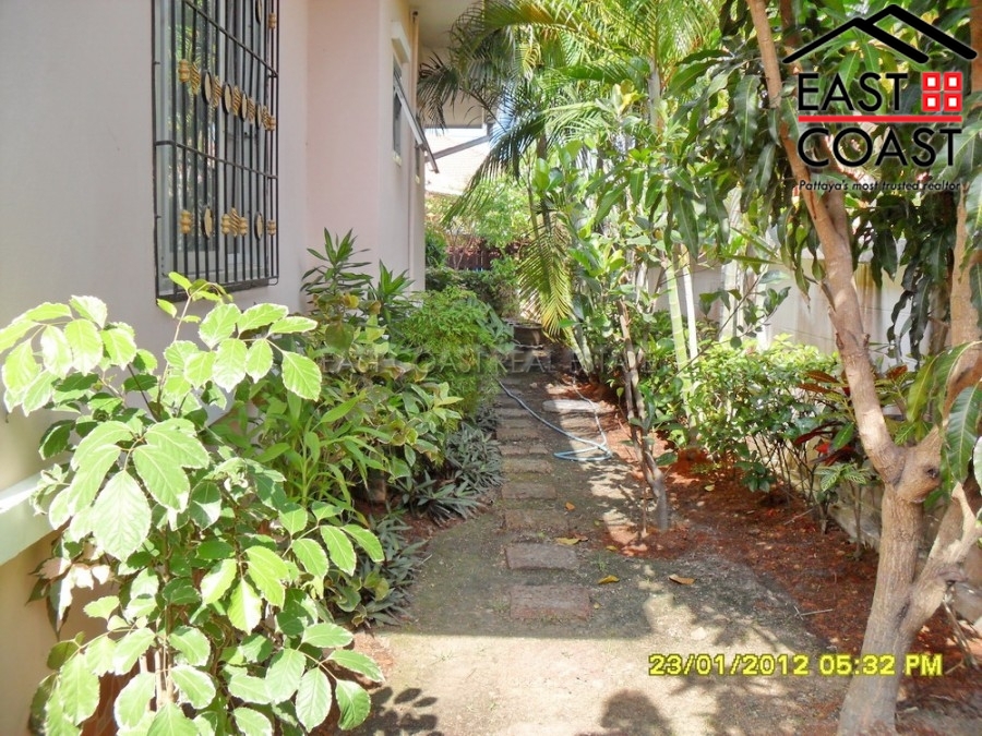 Pattaya Tropical Village 24