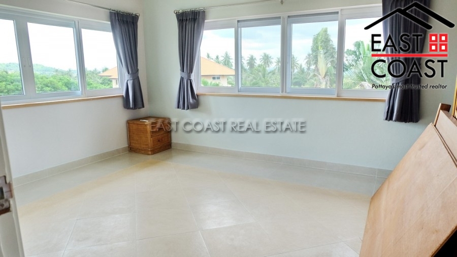 Private House At Bangsaray 28