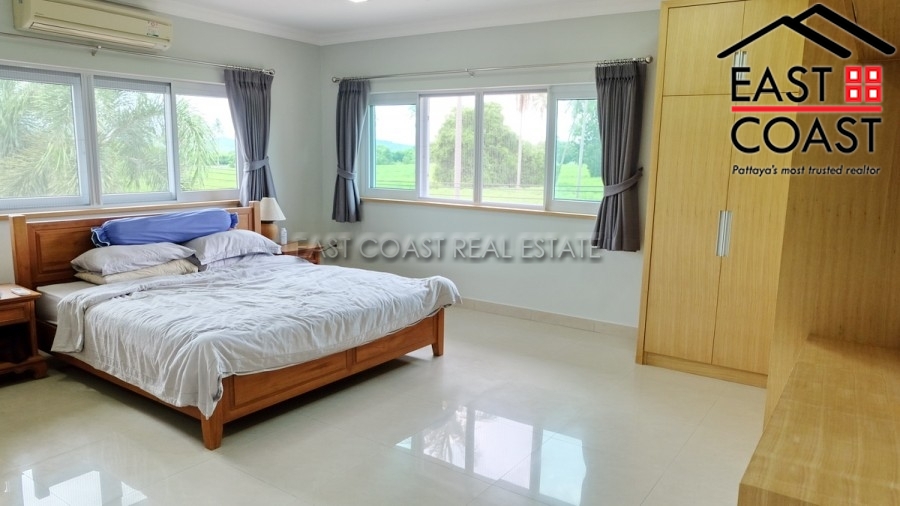 Private House At Bangsaray 32