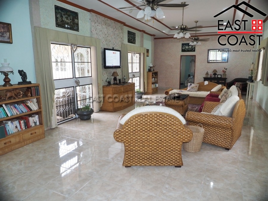 Private House Mabprachan Lake 5
