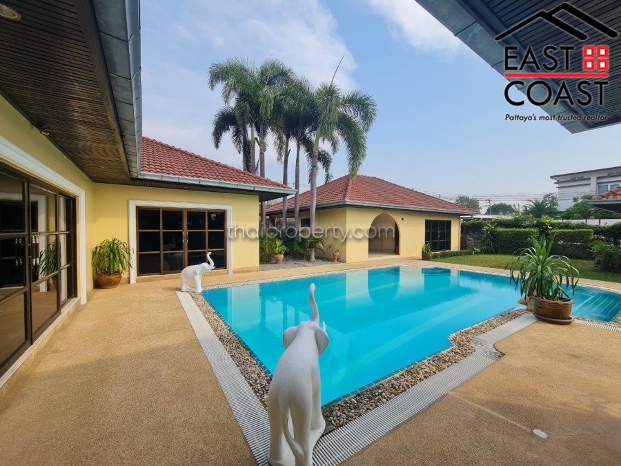 Private House at Nong Pla Lai 5