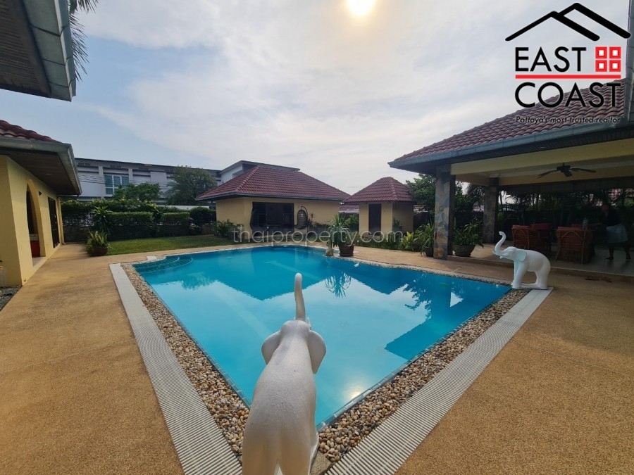 Private House at Nong Pla Lai 6