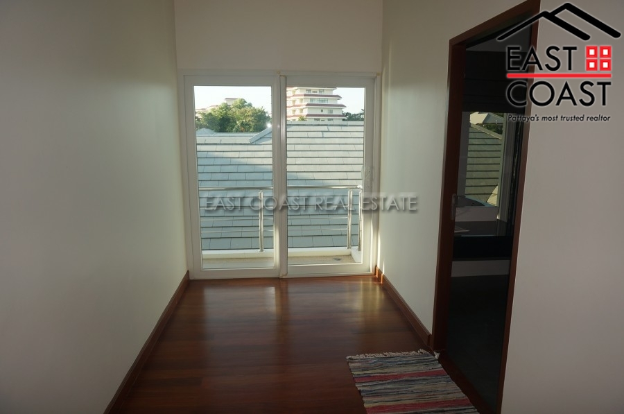 Sea Breeze Villas 9
