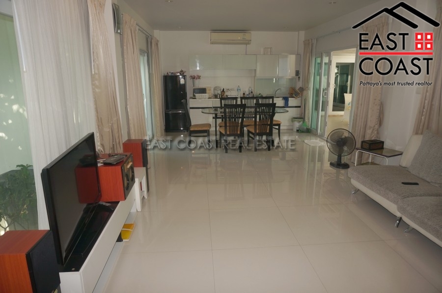 Sea Breeze Villas 4