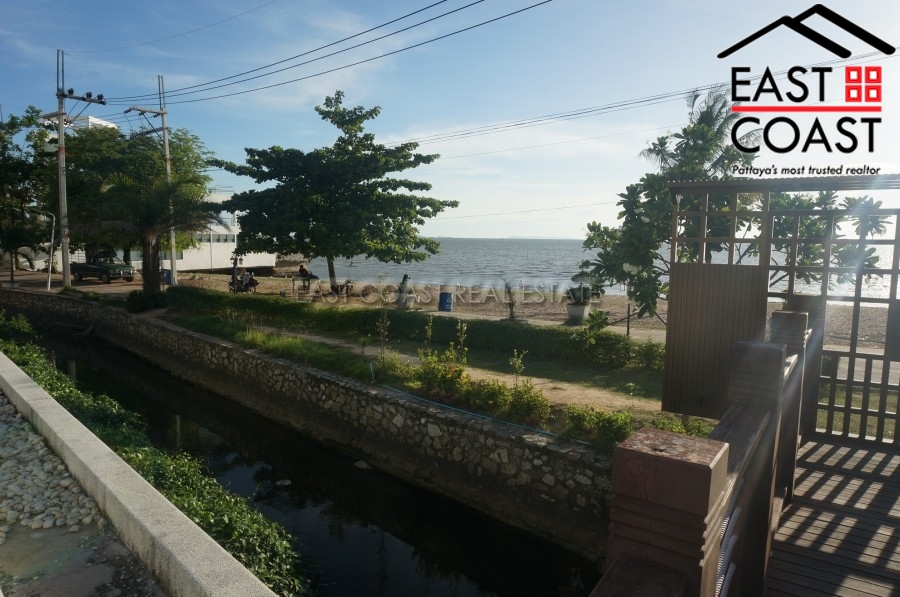 Sea Breeze Villas 16
