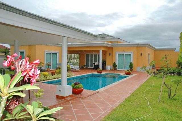 Siam Royal View