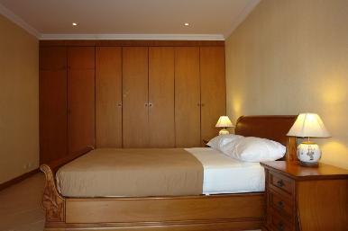 Executive Residence 2 4