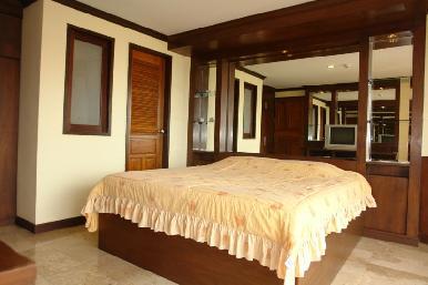 Royal Hill 8