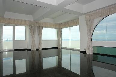 Jomtien Complex 10