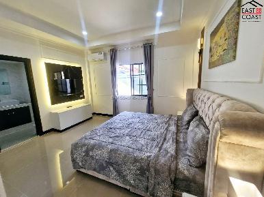 Pattaya Land & House 11