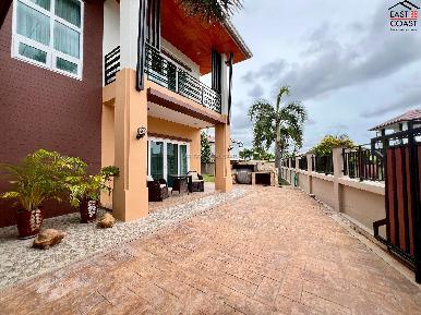 Lakeside Court 5 12