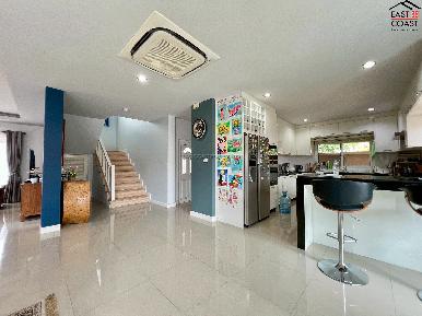 Lakeside Court 5 24