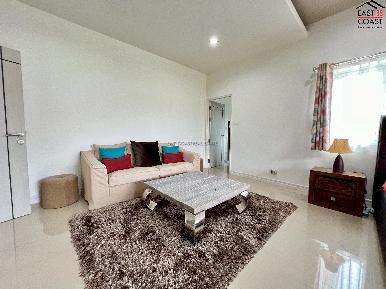 Lakeside Court 5 37