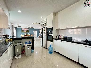 Lakeside Court 5 20