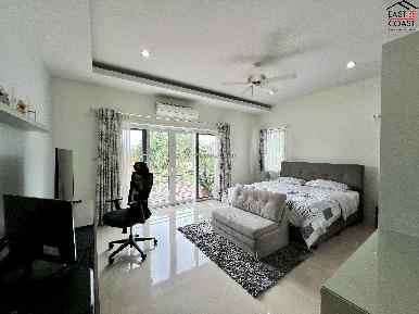Lakeside Court 5 36