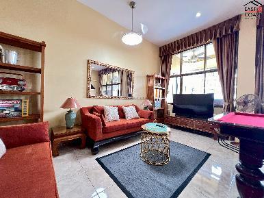Renovated Two Bedroom at Dream Properties 4