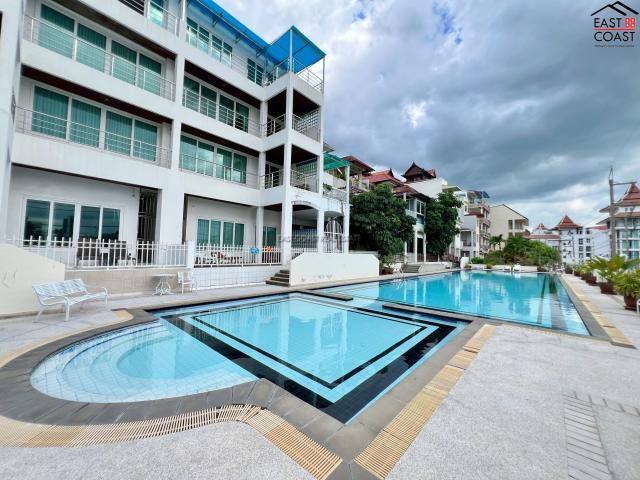 Renovated Two Bedroom at Dream Properties