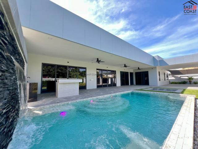Private Pool Villa in Toongklom Talman