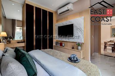 Luxury 4-Bedroom Pool Villa for Sale on Thappraya 6