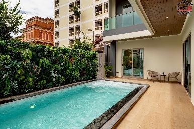 Luxury 4-Bedroom Pool Villa for Sale on Thappraya 1