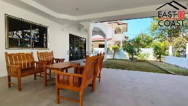 Royal Park Village 4
