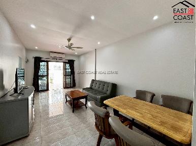 Royal Park Village 8