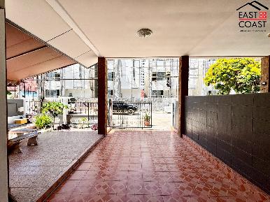 Royal Park Village 2