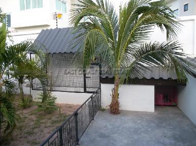 Areeya Villa 15