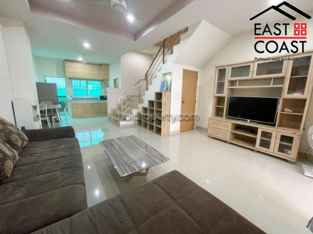 Attaporn Townhome