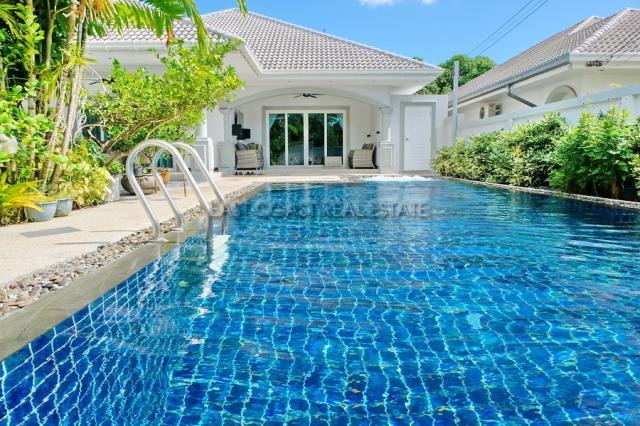 Bang Saray House