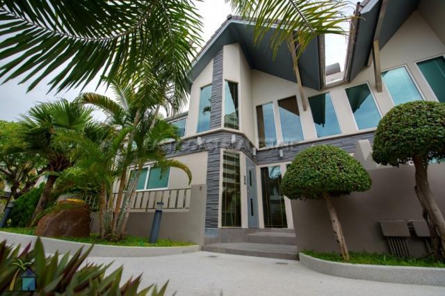 Chateau Dale Tropical Villas