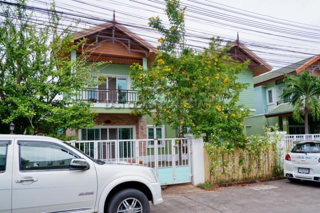 Banlue Land and House