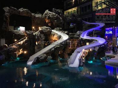 Centara Avenue Residence 17