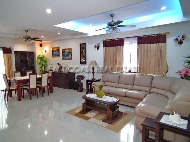 Chaiyapruek Apartments
