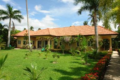 Coco Palm Huay Yai 1