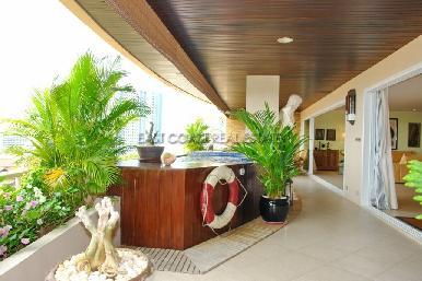 Executive Residence 2 12