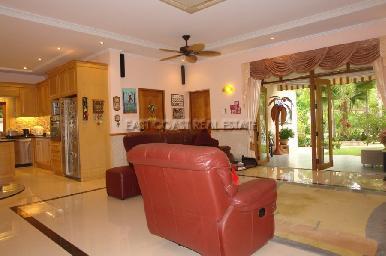 Foxlea Villa 18