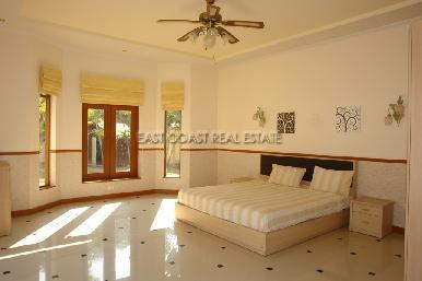 Foxlea Villa 4