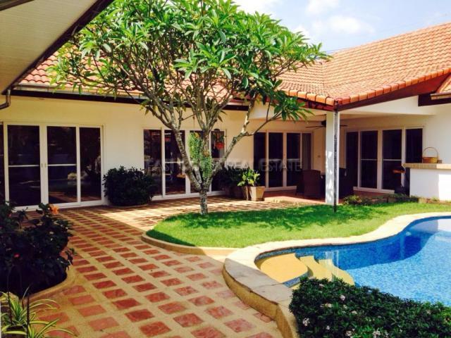 Freeway Villa